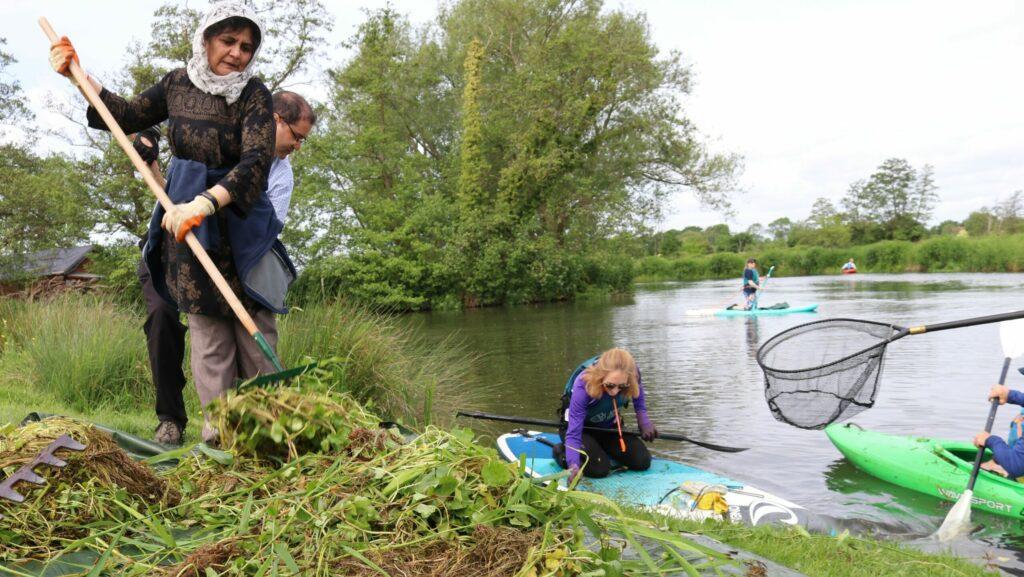 Volunteers at a floating pennywort removal day