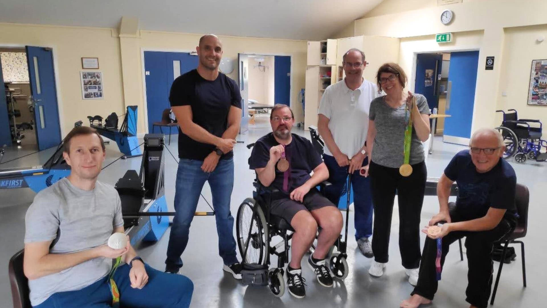 Wey Kayak Club and Liam Heath supporting participants with MS