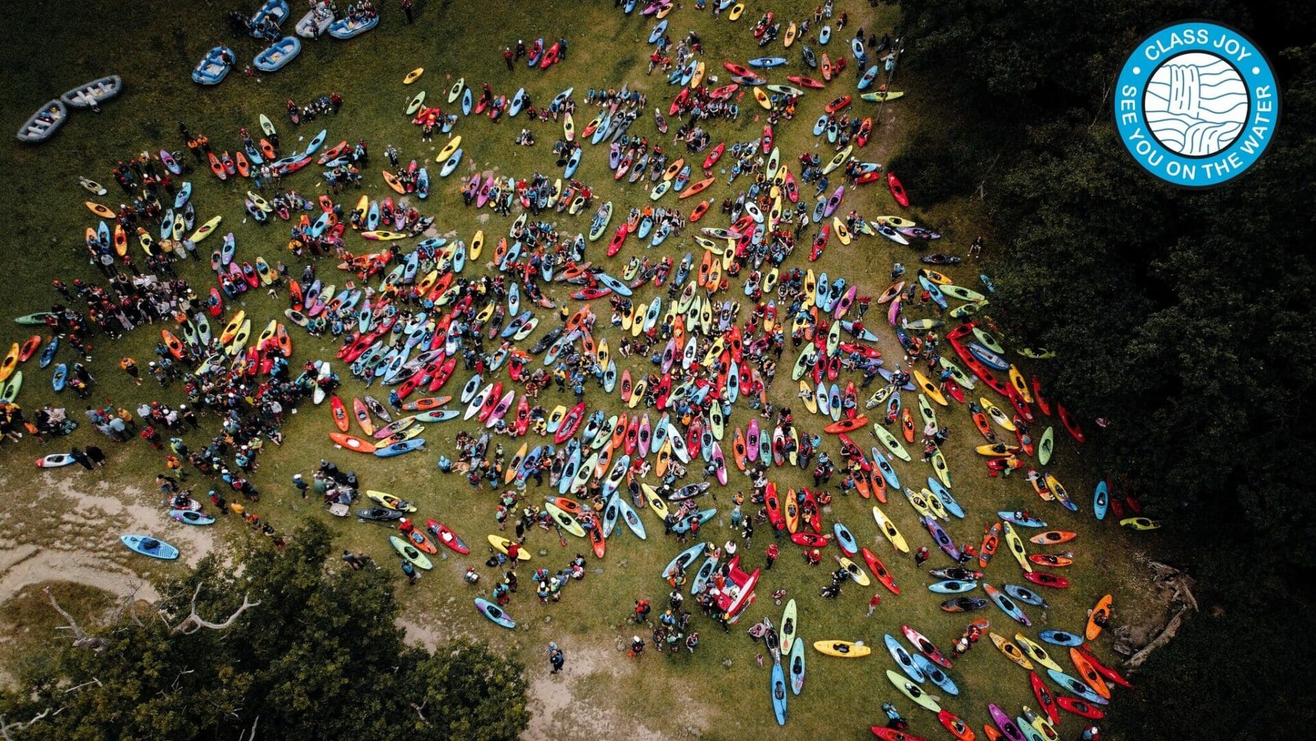 Image of paddlers gathering for Bren Orton