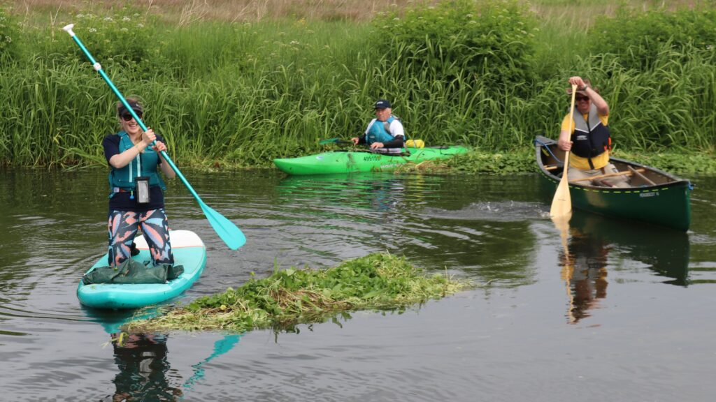 Andy Gee (centre) organising a floating pennywort clearance